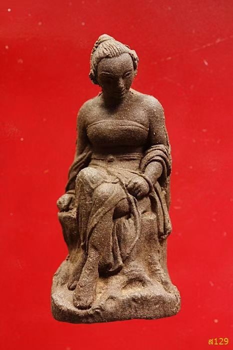 周咩特 Khan 燙 （金柚木女神）